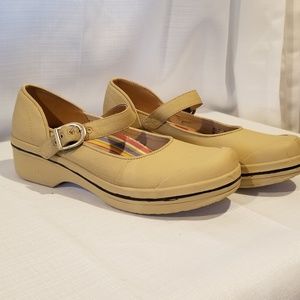 **5/$20** Dansko Valerie